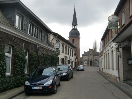 Wesel-Bislich : Dorfstraße